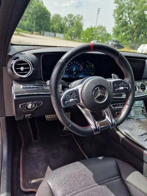 Mercedes-Benz E Klasse E 53 AMG 4 MATIC Image 9