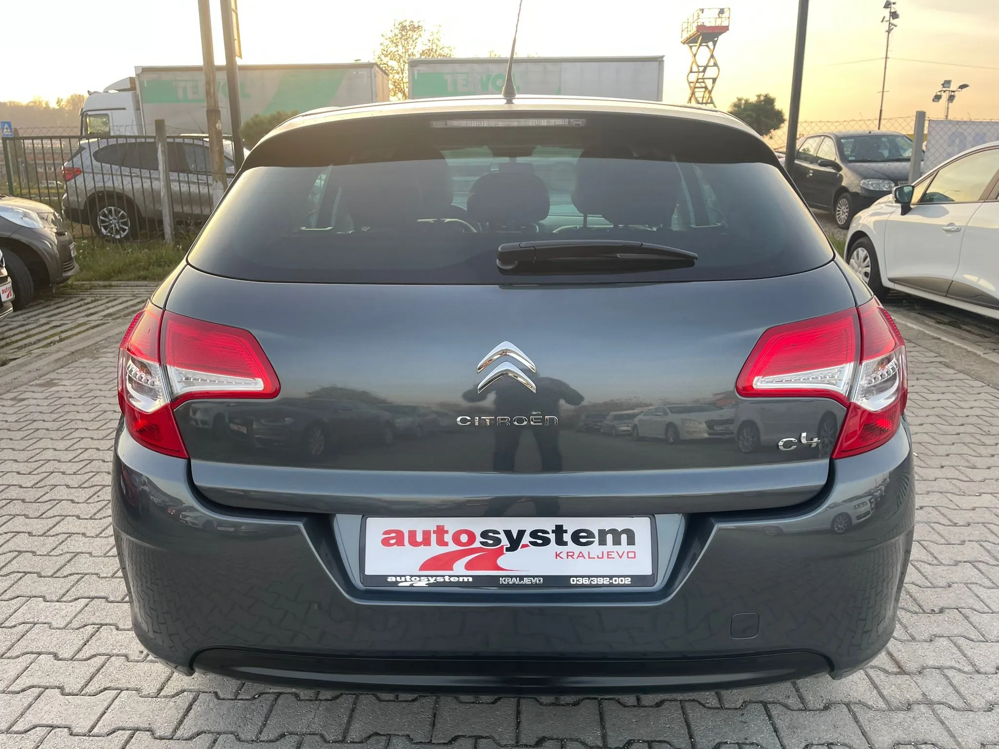 Citroen C4 1.4 Image 6